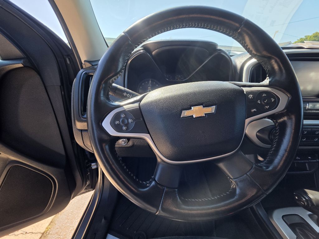 Photo 12 of this CHEVROLET COLORADO