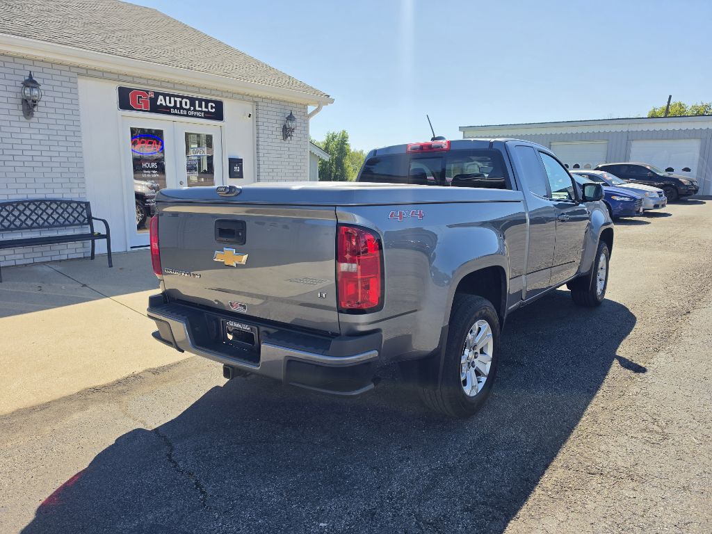 Photo 4 of this CHEVROLET COLORADO
