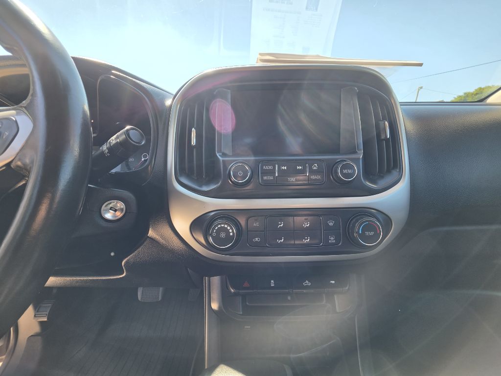 Photo 6 of this CHEVROLET COLORADO