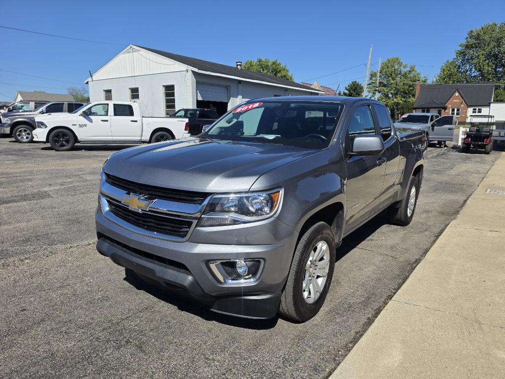 Photo 2 of this CHEVROLET COLORADO