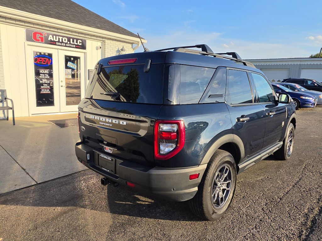 Photo 6 of this FORD BRONCO SPORT
