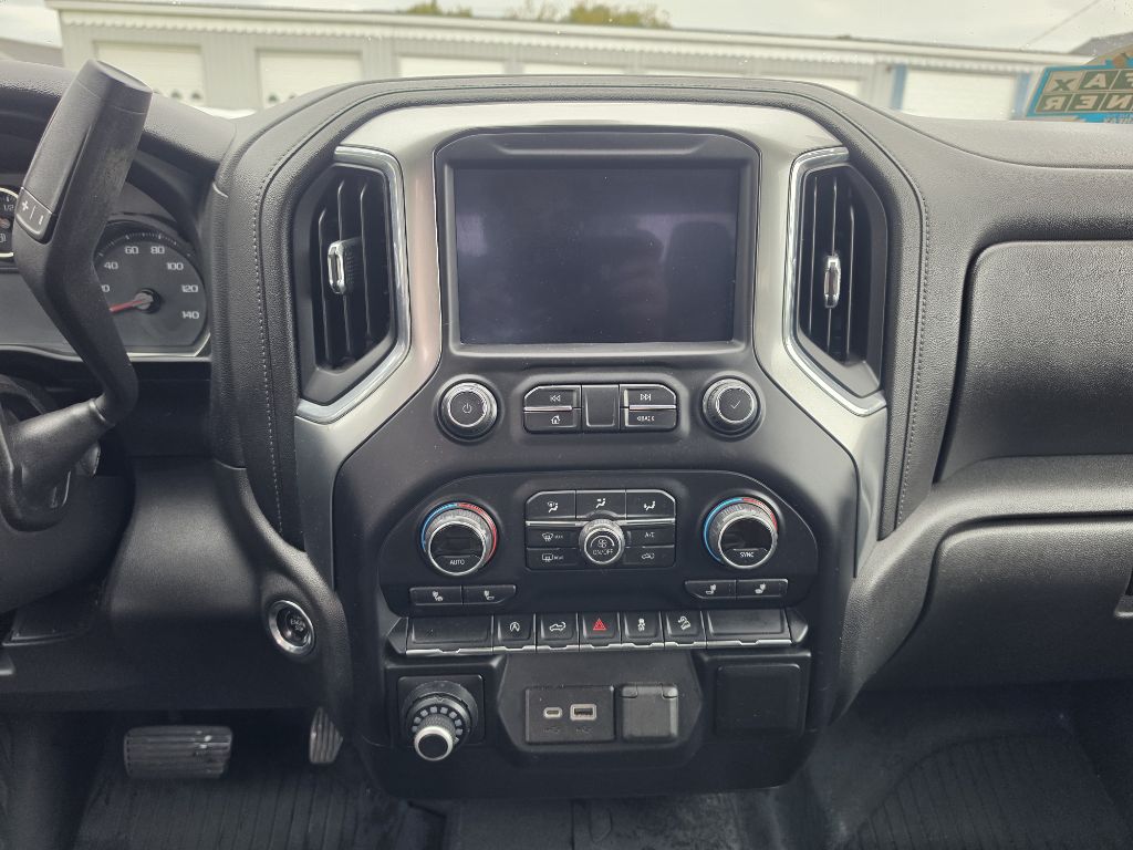 Photo 25 of this CHEVROLET SILVERADO 1500