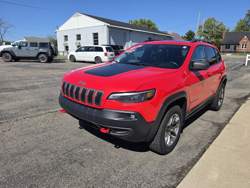 Photo 3 of this JEEP CHEROKEE