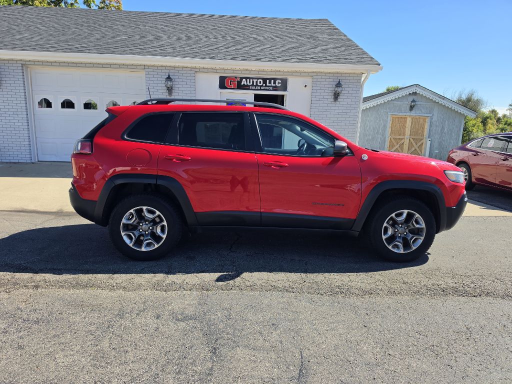 Photo 2 of this JEEP CHEROKEE