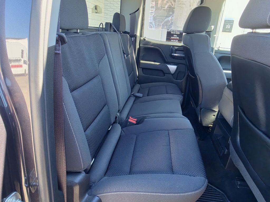 Photo 16 of this CHEVROLET SILVERADO 1500