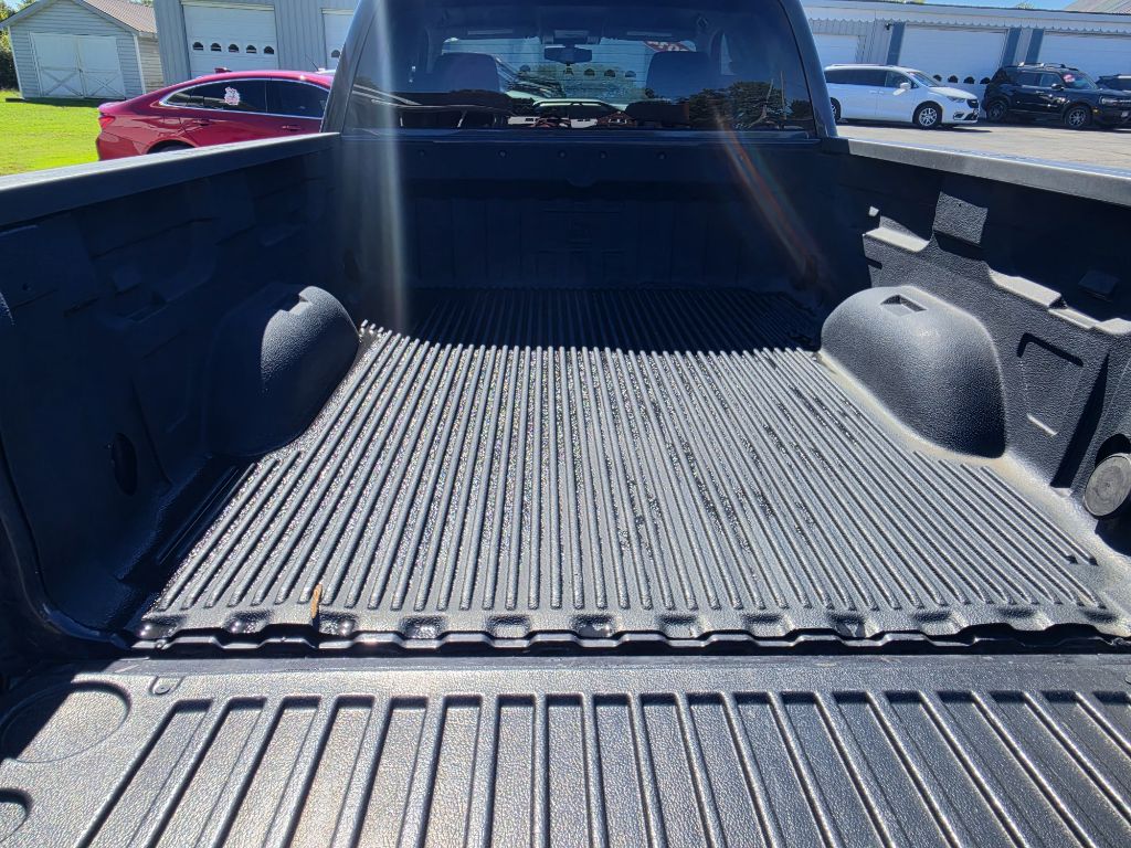 Photo 17 of this CHEVROLET SILVERADO 1500