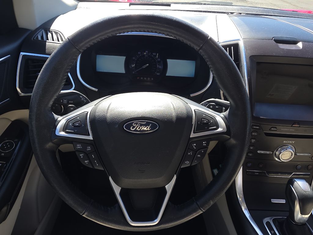 Photo 13 of this FORD EDGE