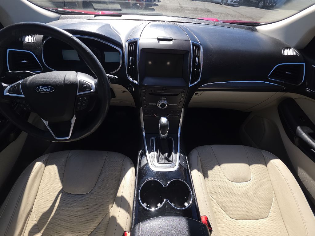 Photo 15 of this FORD EDGE