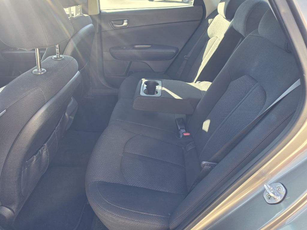 Photo 11 of this KIA OPTIMA