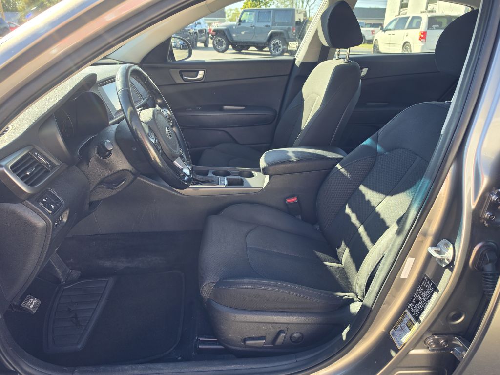 Photo 8 of this KIA OPTIMA
