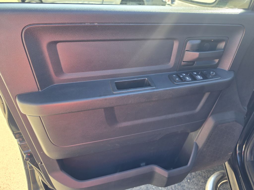 Photo 9 of this RAM 1500