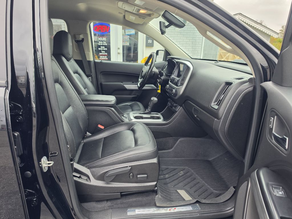 Photo 12 of this CHEVROLET COLORADO