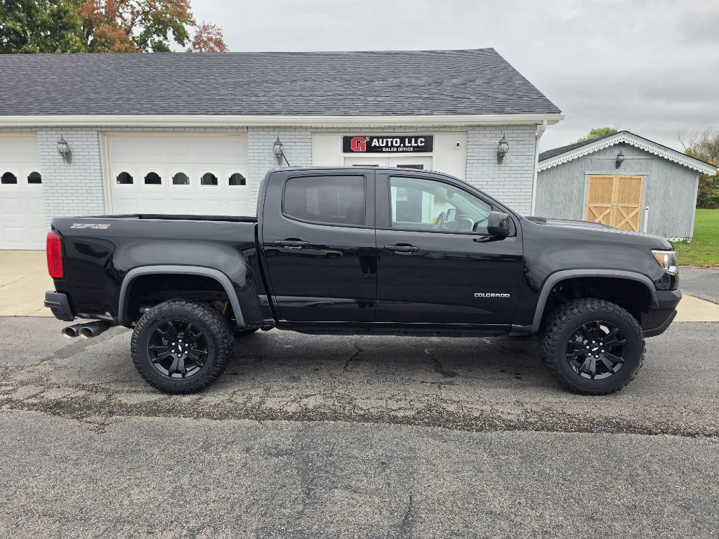 Photo 6 of this CHEVROLET COLORADO