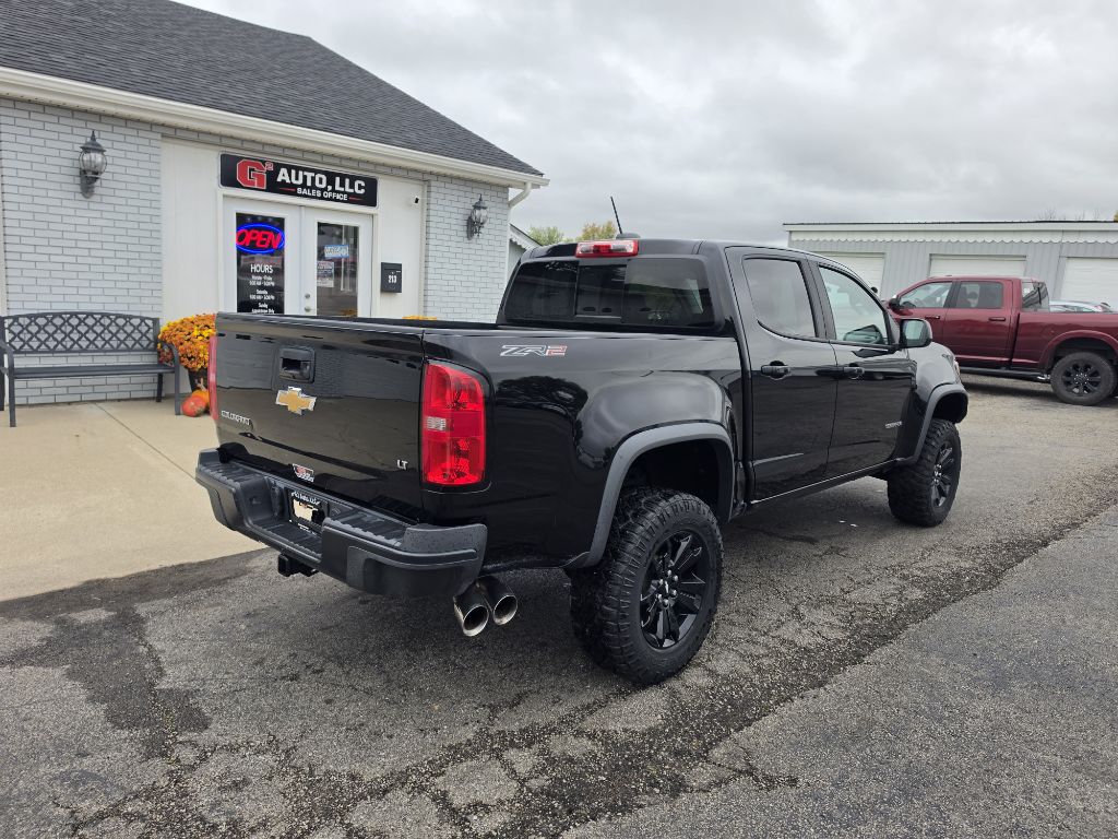 Photo 2 of this CHEVROLET COLORADO