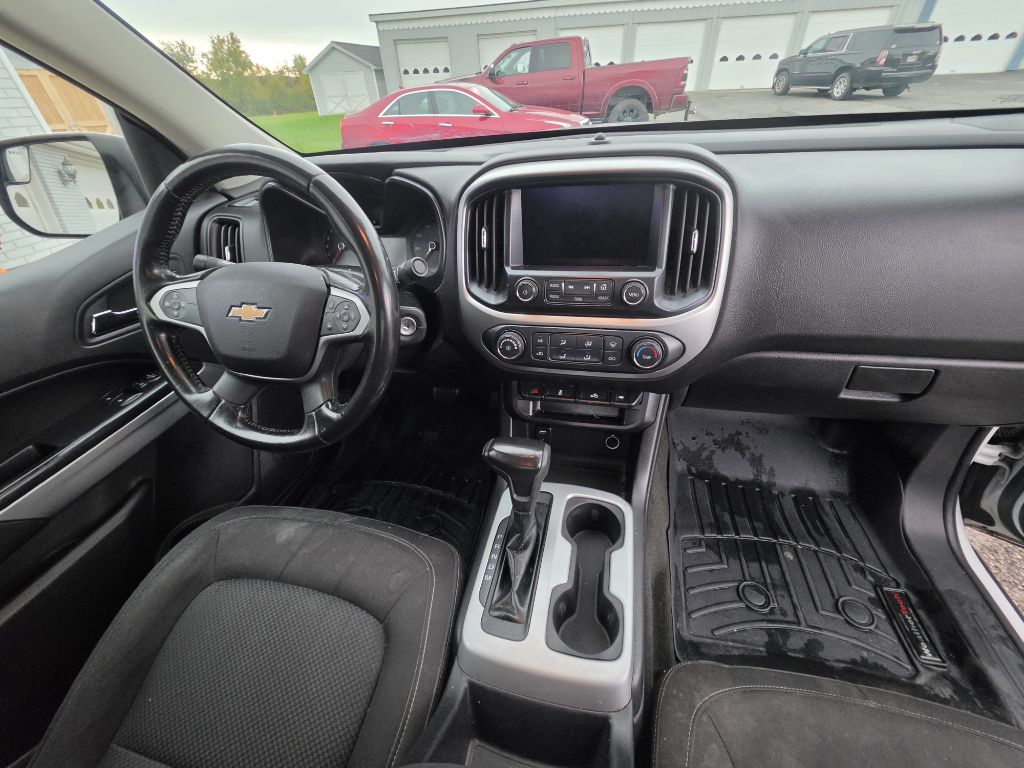 Photo 14 of this CHEVROLET COLORADO