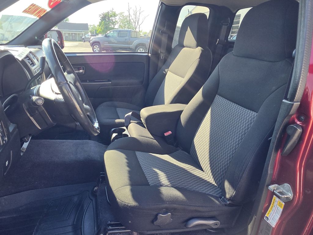 Photo 13 of this CHEVROLET COLORADO