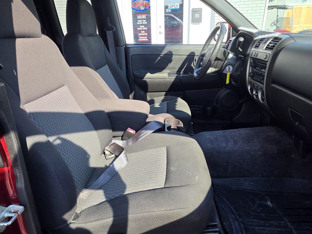 Photo 12 of this CHEVROLET COLORADO