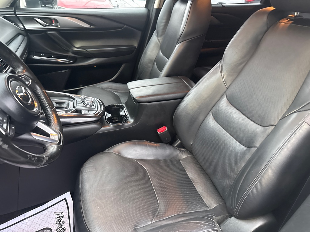 Photo 14 of this MAZDA CX-9