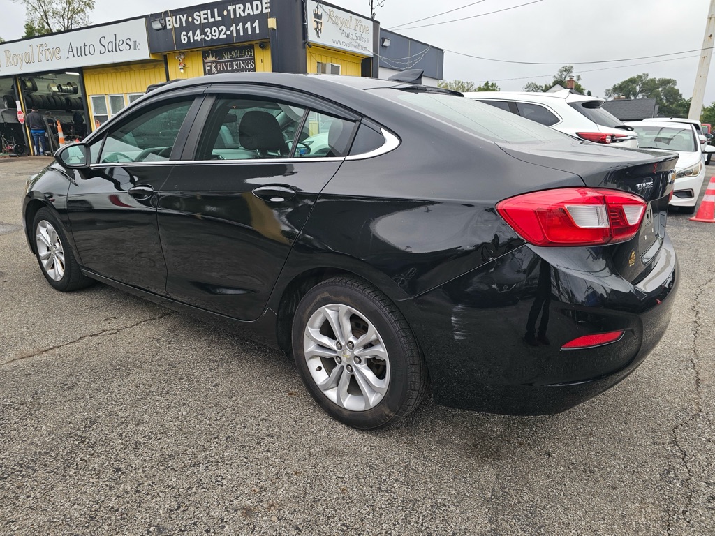 Photo 6 of this CHEVROLET CRUZE