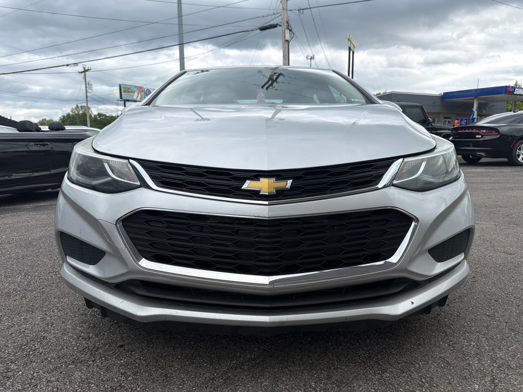 Photo 5 of this CHEVROLET CRUZE