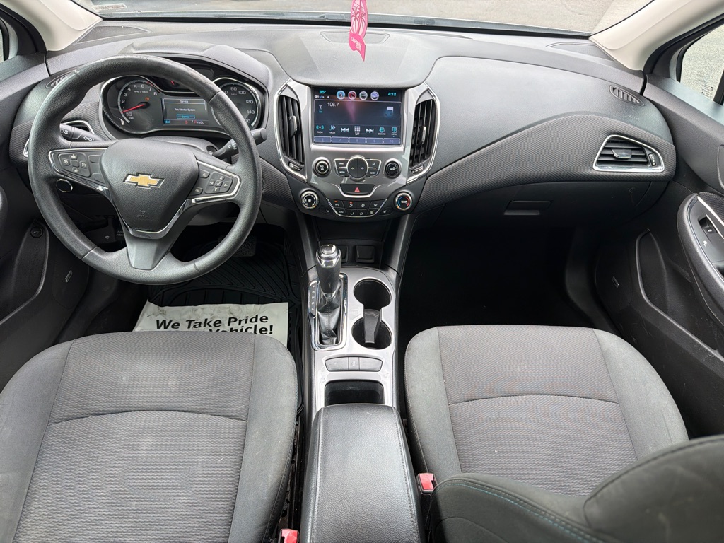 Photo 26 of this CHEVROLET CRUZE