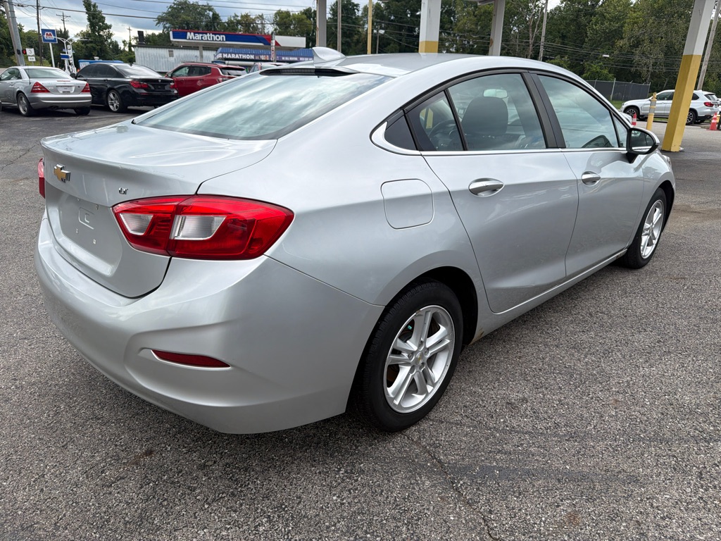 Photo 10 of this CHEVROLET CRUZE