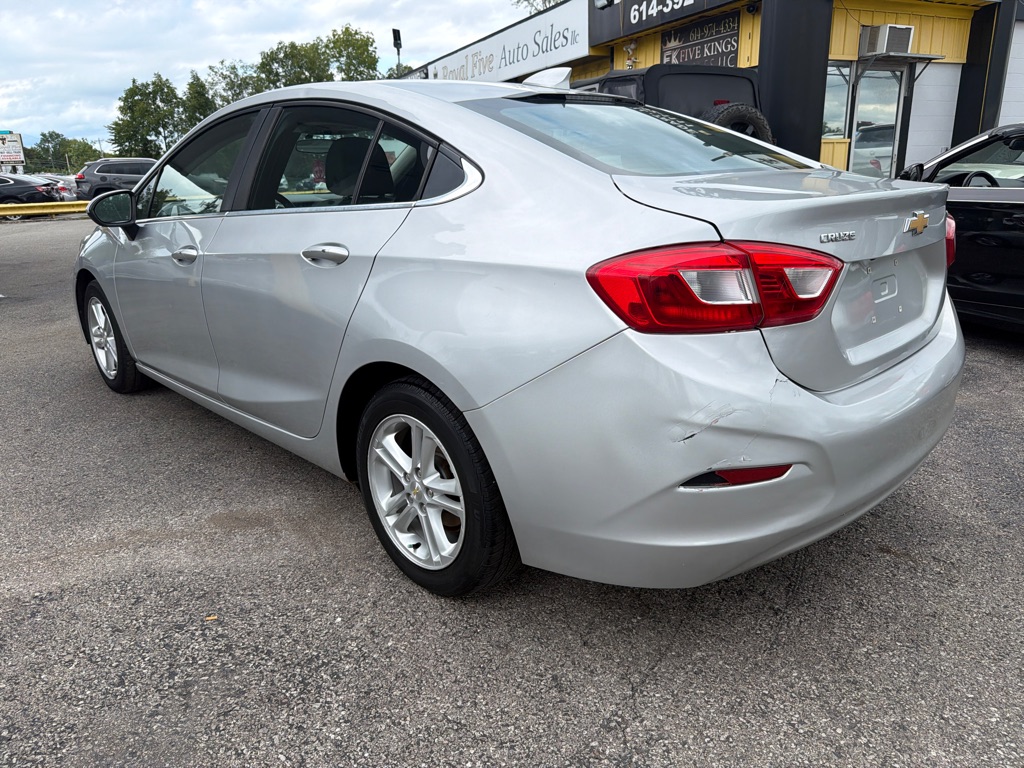 Photo 8 of this CHEVROLET CRUZE