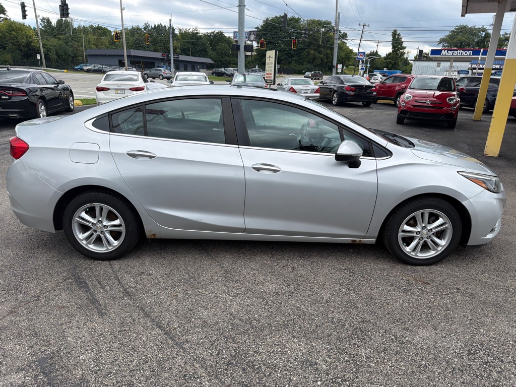 Photo 11 of this CHEVROLET CRUZE