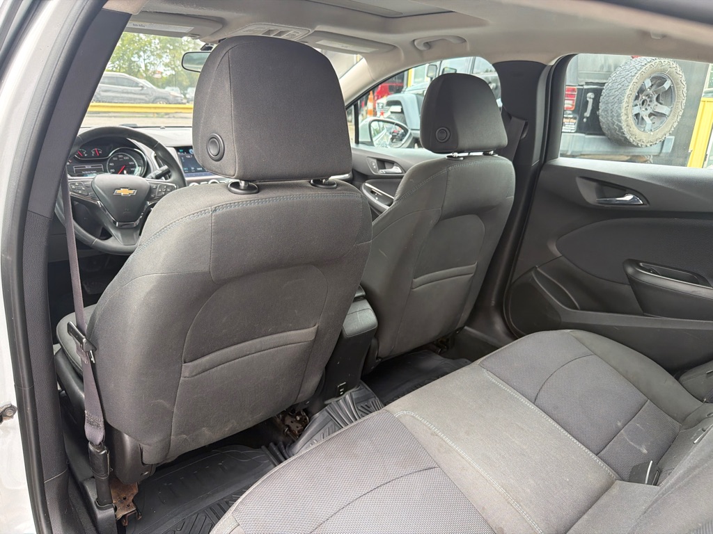 Photo 20 of this CHEVROLET CRUZE