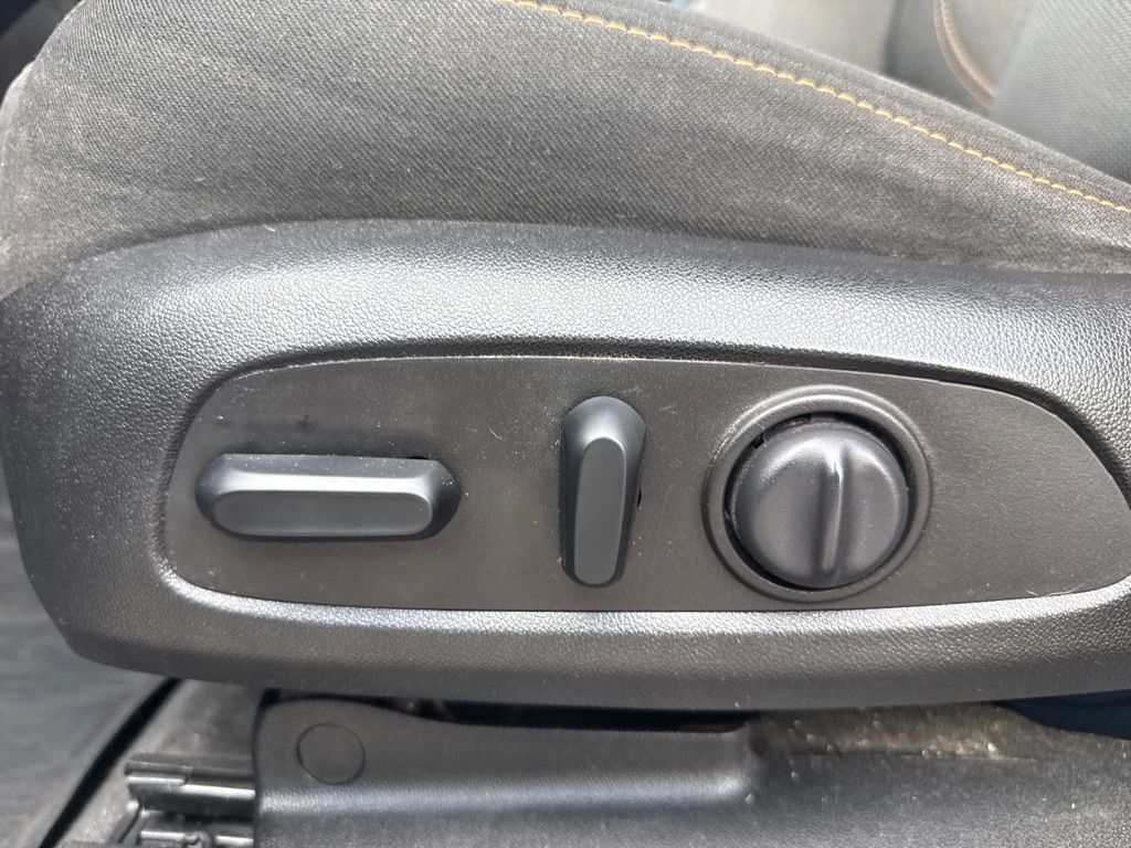 Photo 18 of this CHEVROLET TRAVERSE