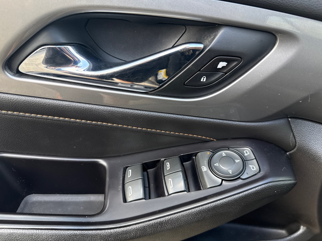Photo 15 of this CHEVROLET TRAVERSE
