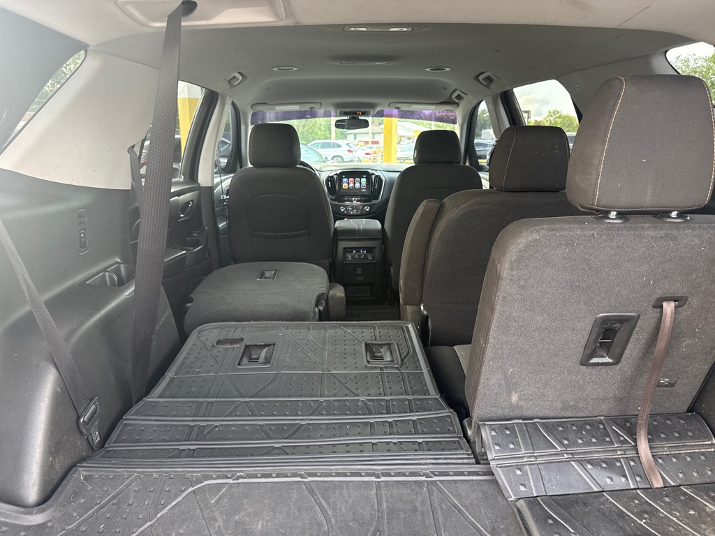 Photo 23 of this CHEVROLET TRAVERSE