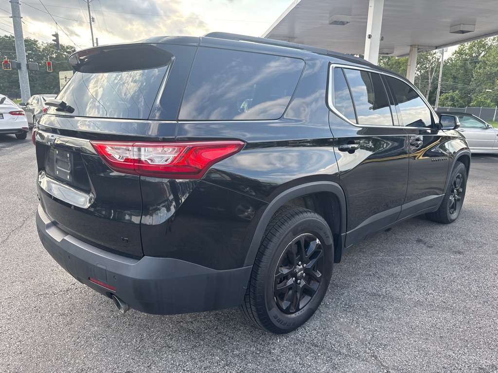 Photo 10 of this CHEVROLET TRAVERSE