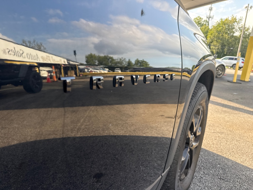 Photo 32 of this CHEVROLET TRAVERSE