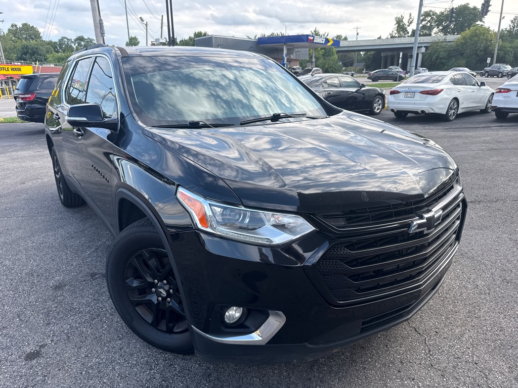 Photo 2 of this CHEVROLET TRAVERSE