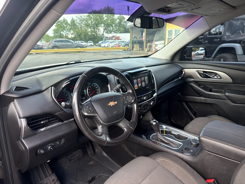 Photo 13 of this CHEVROLET TRAVERSE