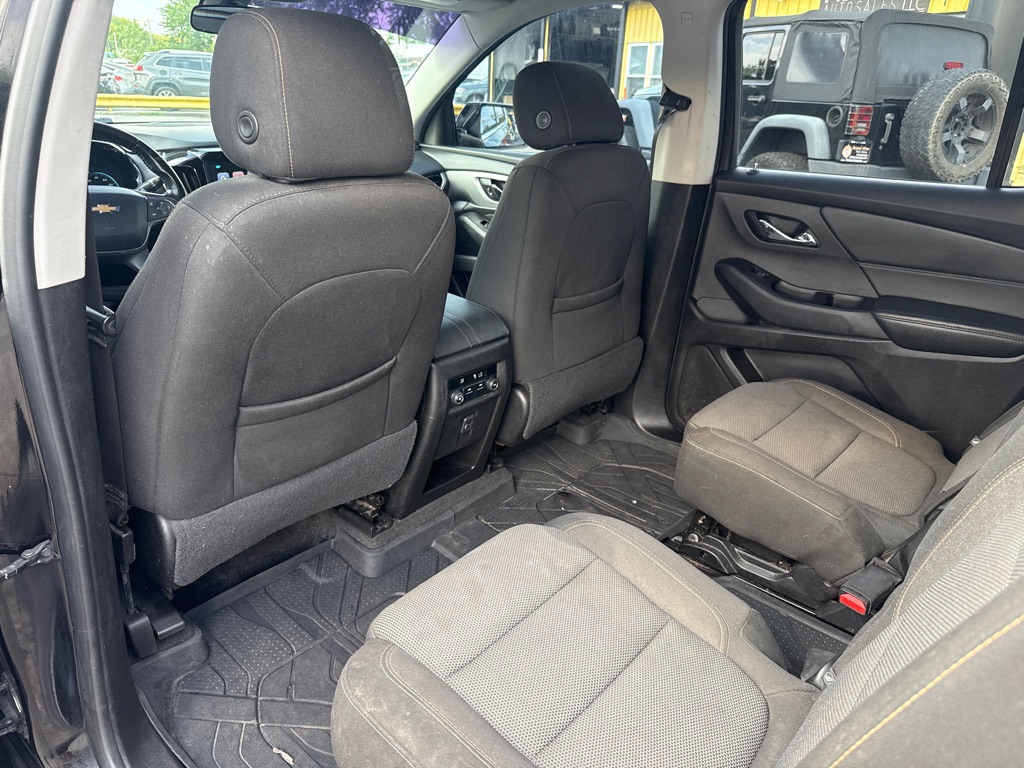 Photo 20 of this CHEVROLET TRAVERSE