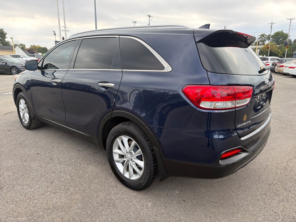 Photo 8 of this KIA SORENTO
