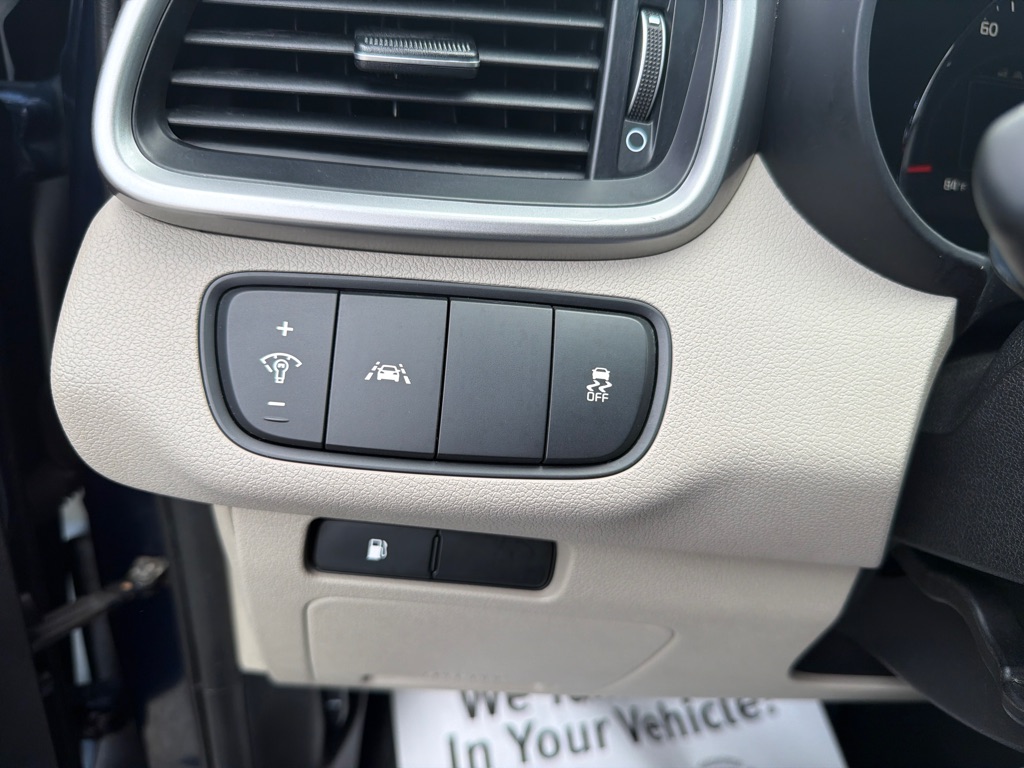 Photo 28 of this KIA SORENTO