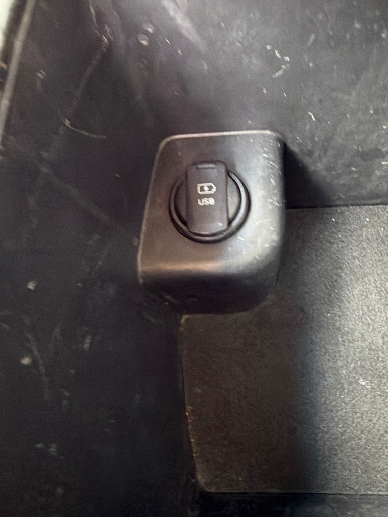 Photo 37 of this KIA SORENTO