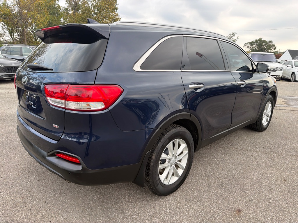 Photo 10 of this KIA SORENTO