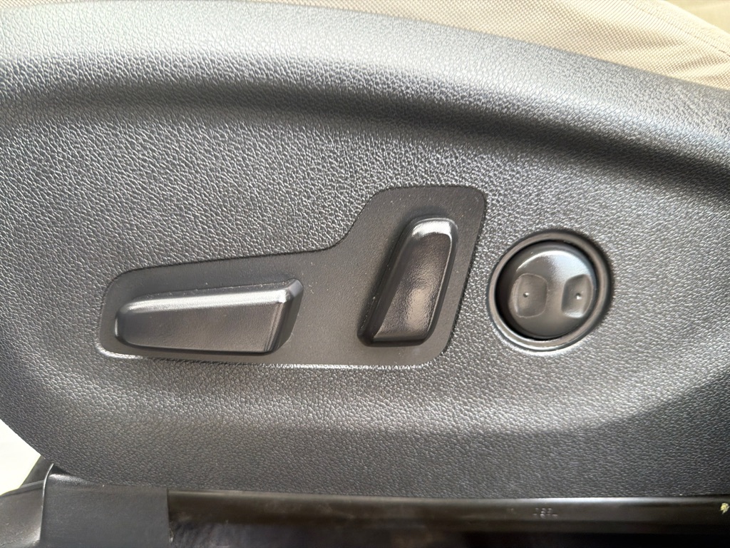 Photo 16 of this KIA SORENTO