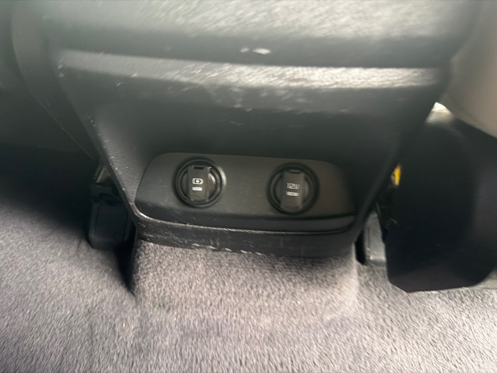 Photo 23 of this KIA SORENTO