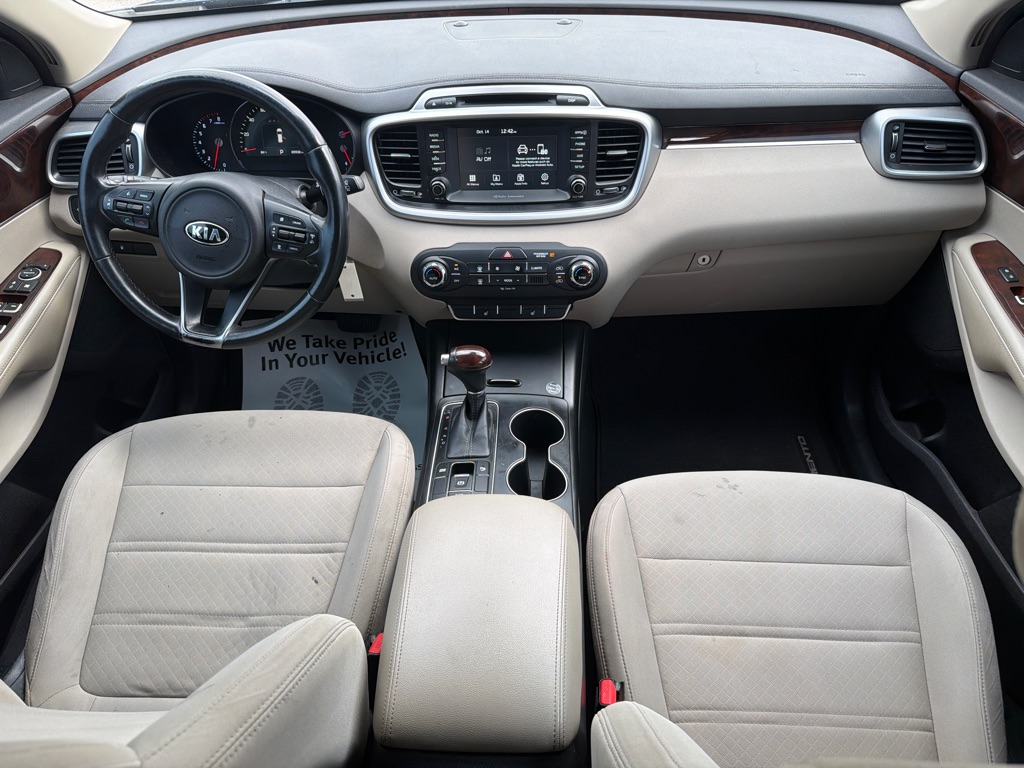Photo 22 of this KIA SORENTO