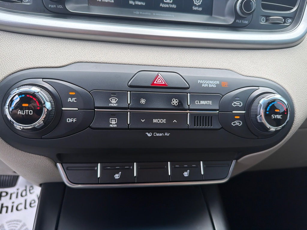 Photo 33 of this KIA SORENTO