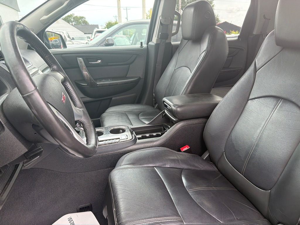 Photo 13 of this GMC ACADIA