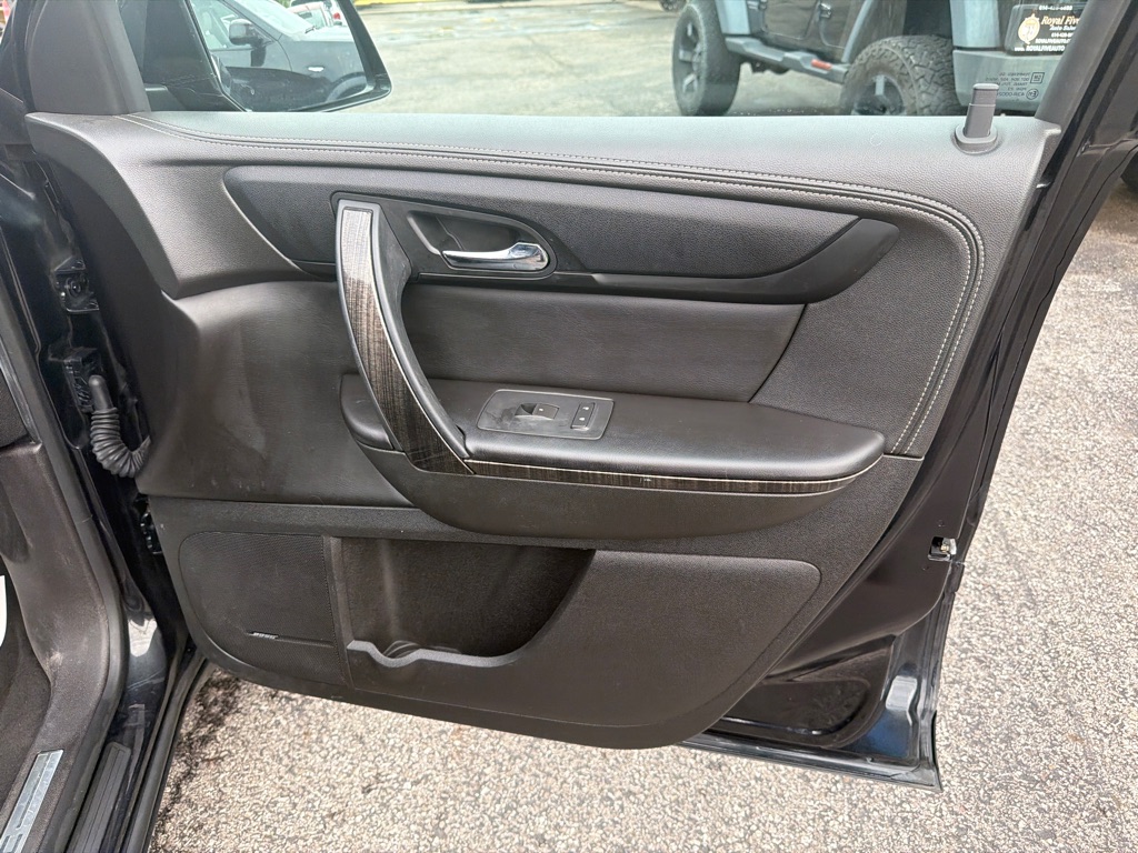 Photo 24 of this GMC ACADIA
