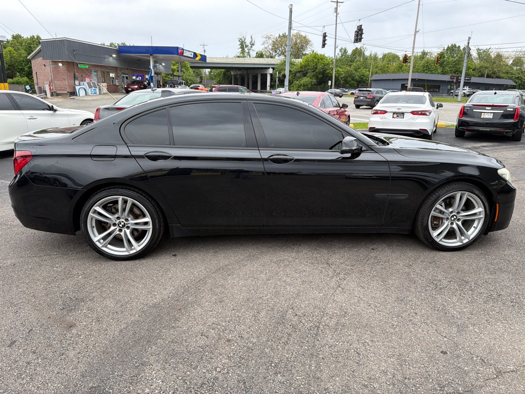 Photo 10 of this BMW 740