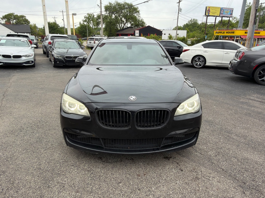 Photo 4 of this BMW 740