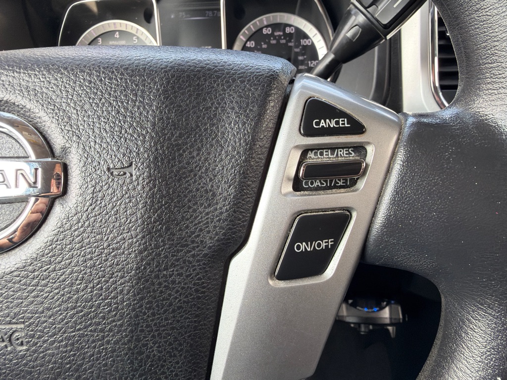 Photo 27 of this NISSAN TITAN